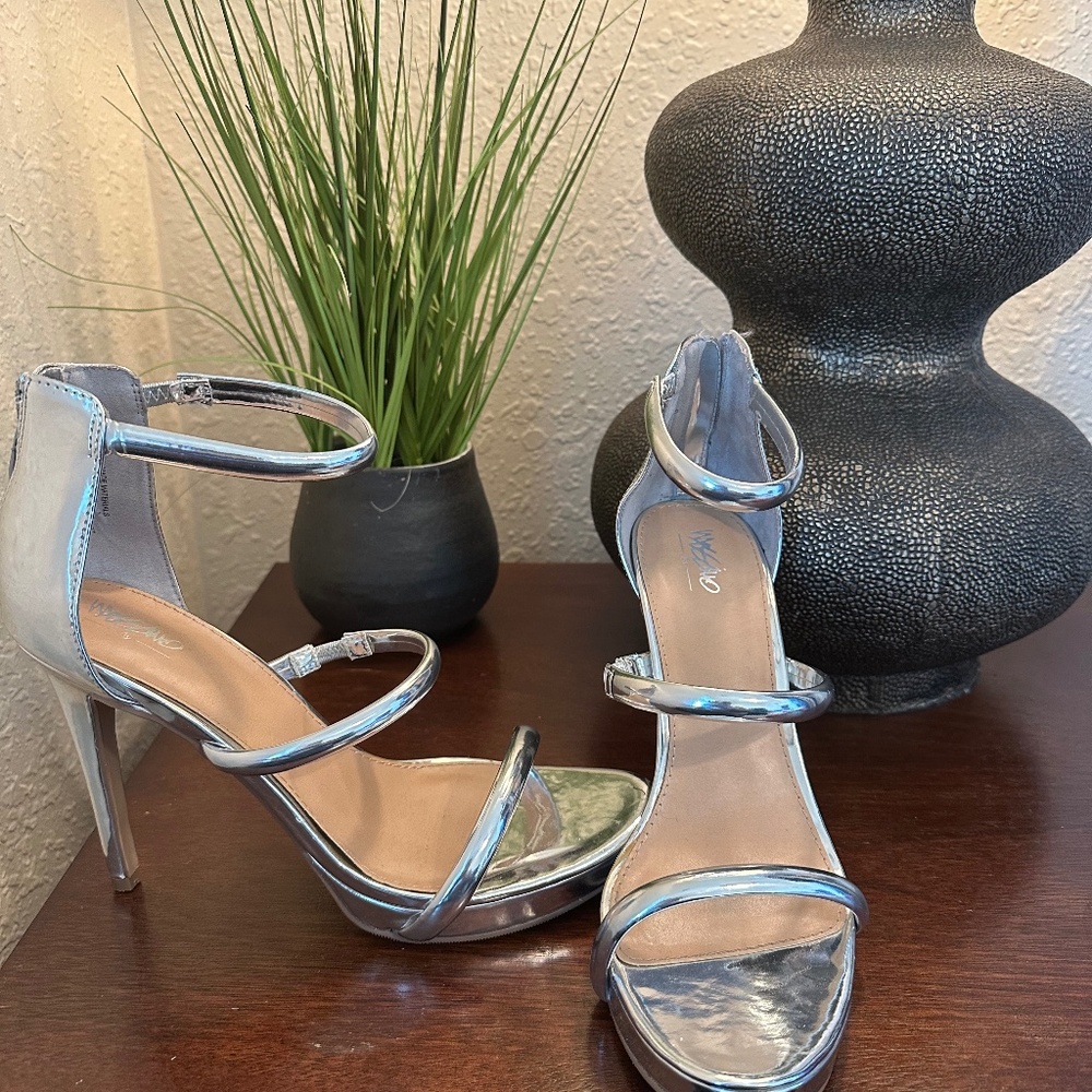 Silver Mossimo Sandal